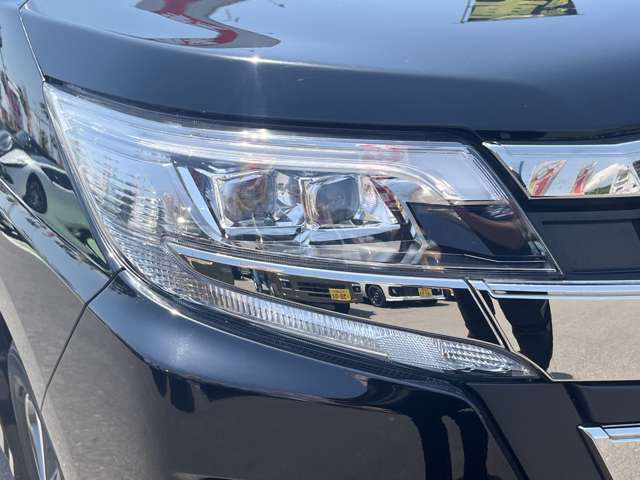 トヨタ ノア ２．０ ＳＩ ＷＸＢＩＩＩ ４ＷＤ R3年 (九州・沖縄) 99
