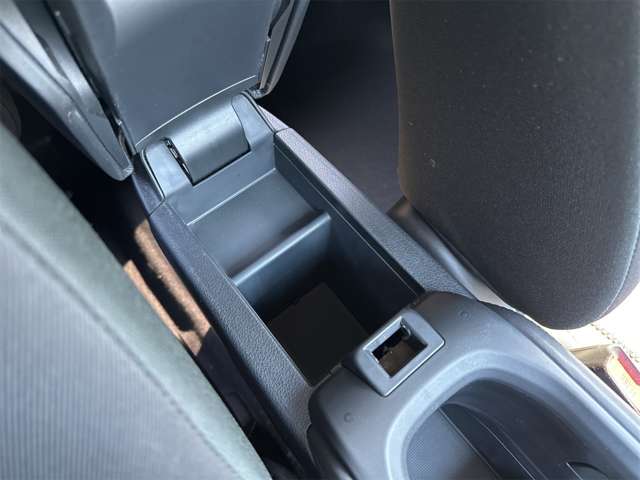 ホンダ ヴェゼル １．５ Ｇ H29年 (九州・沖縄) 99