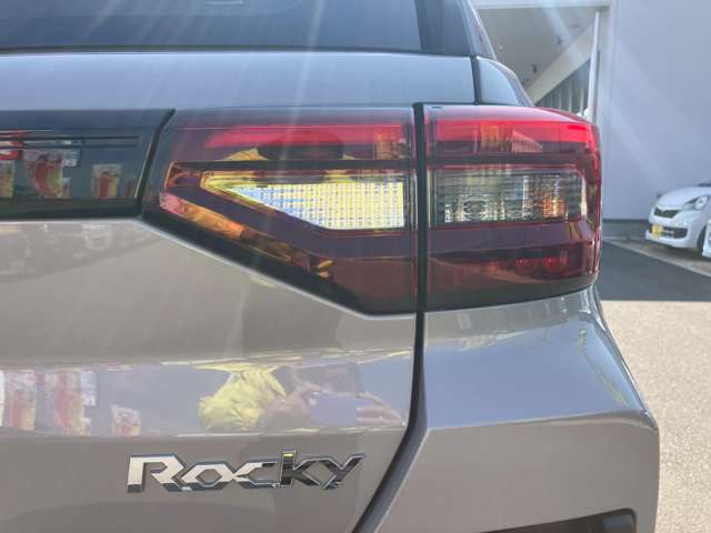 ダイハツ ロッキー １．２ プレミアム Ｇ ＨＥＶ R8年 (九州・沖縄) 99