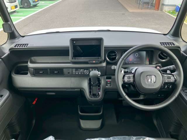 ホンダ Ｎ　ＢＯＸ カスタム ６６０ ターボ R8年 (九州・沖縄) 99