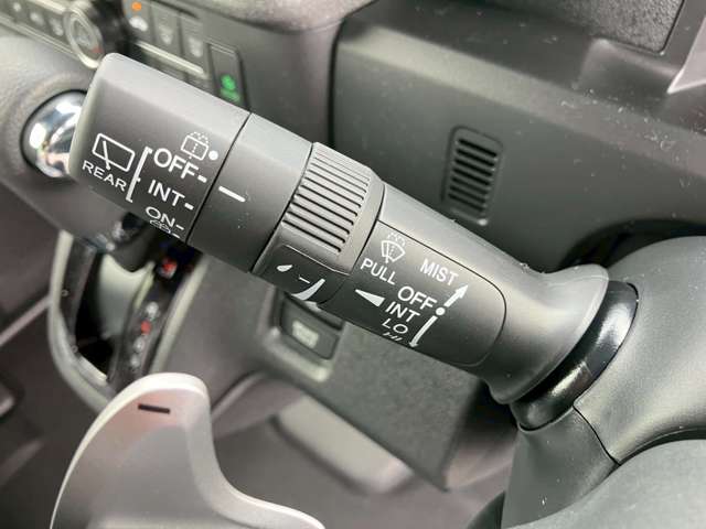 ホンダ Ｎ　ＢＯＸ カスタム ６６０ ターボ R8年 (九州・沖縄) 99