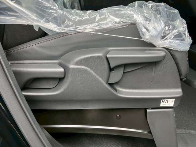 ホンダ Ｎ　ＢＯＸ カスタム ６６０ ターボ R8年 (九州・沖縄) 99