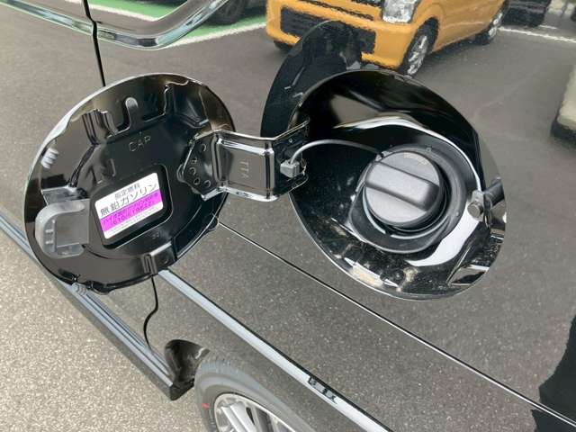 ホンダ Ｎ　ＢＯＸ カスタム ６６０ ターボ R8年 (九州・沖縄) 99