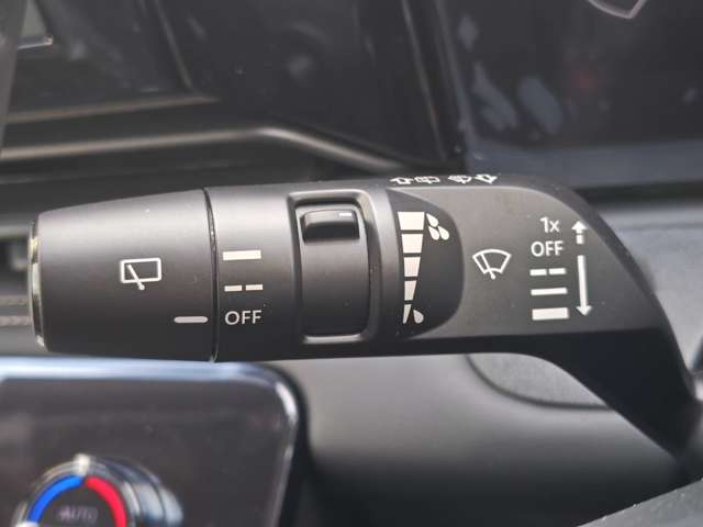 日産 セレナ １．４ Ｅ－ＰＯＷＥＲ ハイウェイスターＶ R8年 (九州・沖縄) 99
