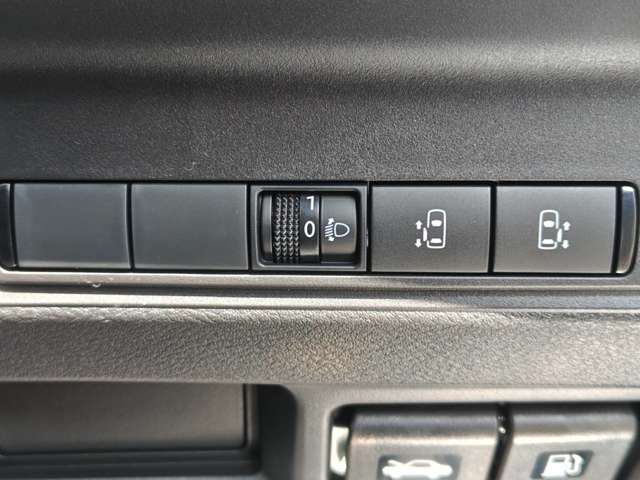 日産 セレナ １．４ Ｅ－ＰＯＷＥＲ ハイウェイスターＶ R8年 (九州・沖縄) 99