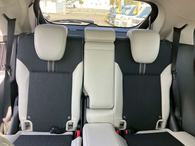 ホンダ ヴェゼル １．５ Ｅ：ＨＥＶ Ｚ プレイパッケージ R8年 (九州・沖縄) 99
