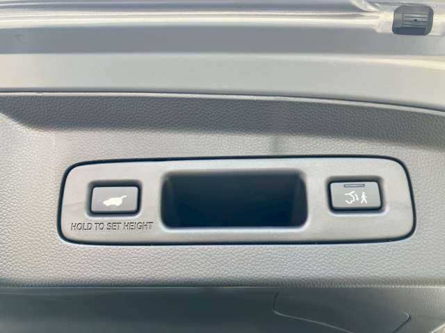 ホンダ ヴェゼル １．５ Ｅ：ＨＥＶ Ｚ プレイパッケージ R8年 (九州・沖縄) 99