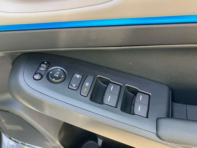 ホンダ ヴェゼル １．５ Ｅ：ＨＥＶ Ｚ プレイパッケージ R8年 (九州・沖縄) 99