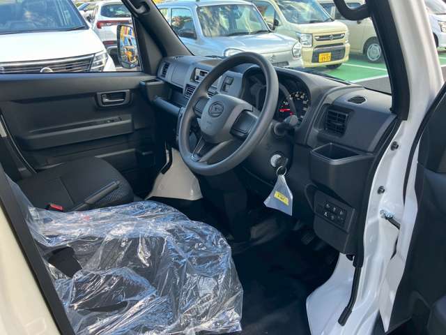 ダイハツ ハイゼットカーゴ ６６０ デラックス R7年 (九州・沖縄) 99