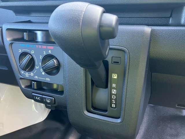 ダイハツ ハイゼットカーゴ ６６０ デラックス R7年 (九州・沖縄) 99