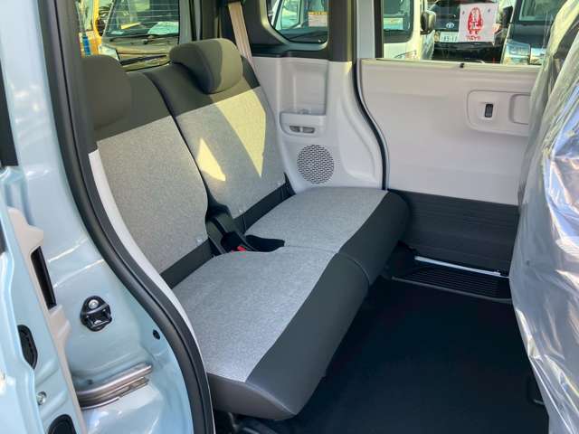 ホンダ Ｎ　ＢＯＸ ６６０ ファッションスタイル ２トーン R8年 (九州・沖縄) 99