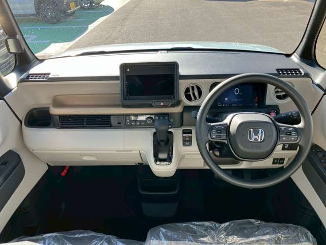 ホンダ Ｎ　ＢＯＸ ６６０ ファッションスタイル ２トーン R8年 (九州・沖縄) 99