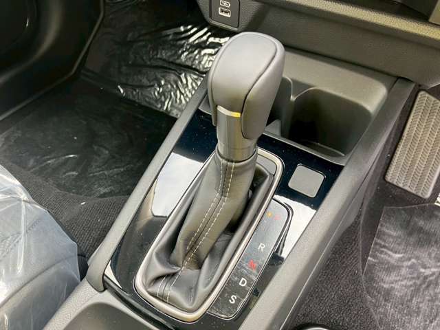 ホンダ ＷＲ−Ｖ １．５ Ｚ ブラックスタイル R8年 (九州・沖縄) 99