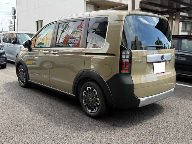 ホンダ フリード　ハイブリッド １．５ Ｅ：ＨＥＶ クロスター R8年 (九州・沖縄) 99