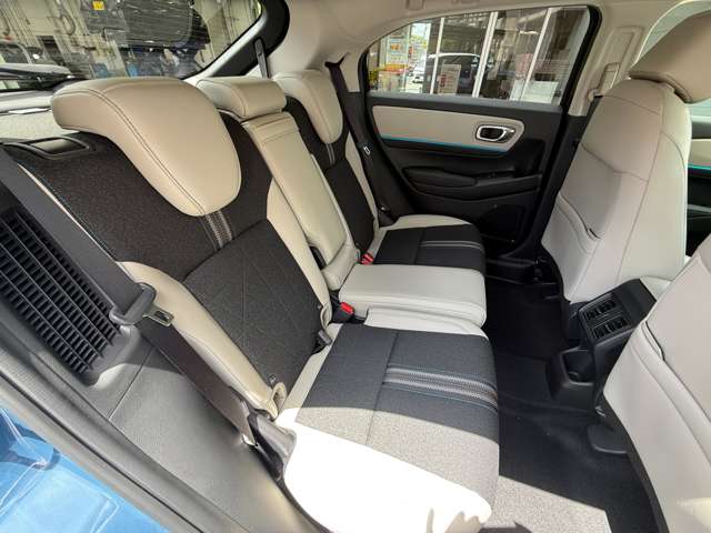 ホンダ ヴェゼル １．５ Ｅ：ＨＥＶ Ｚ プレイパッケージ R8年 (九州・沖縄) 99