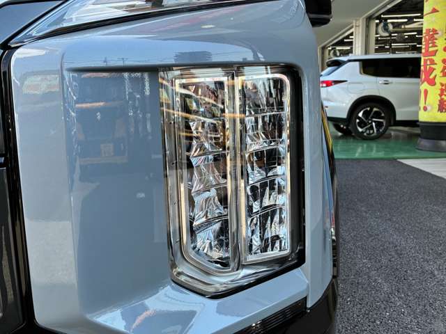 三菱 デリカ　Ｄ：５ ２．２ Ｐ ディーゼルターボ ４ＷＤ R8年 (九州・沖縄) 99