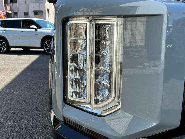 三菱 デリカ　Ｄ：５ ２．２ Ｐ ディーゼルターボ ４ＷＤ R8年 (九州・沖縄) 99