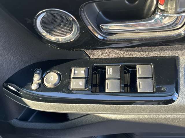 ホンダ Ｎ　ＢＯＸ カスタム ６６０ Ｌ R4年 (九州・沖縄) 99