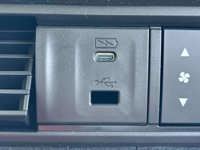 ホンダ Ｎ　ＢＯＸ カスタム ６６０ R8年 (九州・沖縄) 99