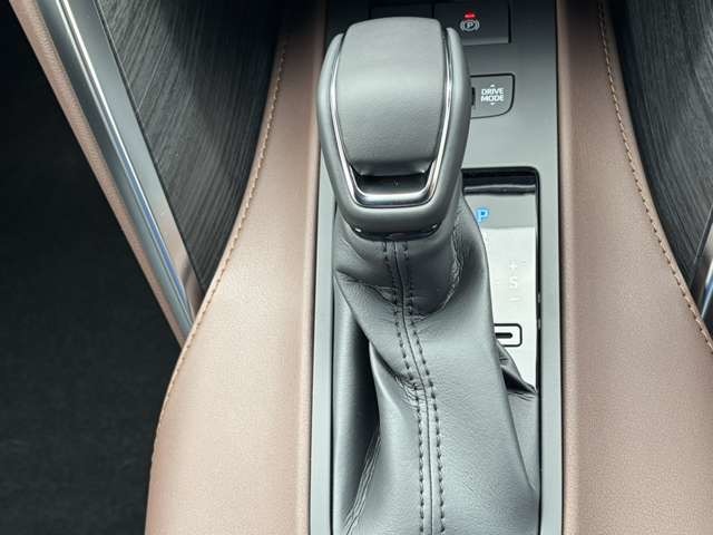 トヨタ ハリアー　ハイブリッド ２．５ ハイブリッド Ｇ R8年 (九州・沖縄) 99