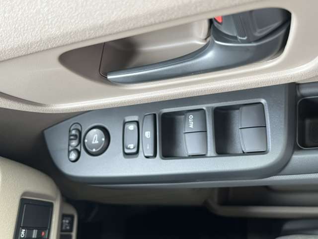 ホンダ Ｎ　ＢＯＸ ジョイ ６６０ ２トーン R8年 (九州・沖縄) 99