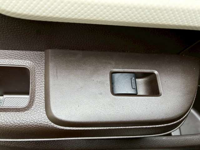 ホンダ Ｎ　ＢＯＸ ６６０ Ｌ R5年 (九州・沖縄) 99