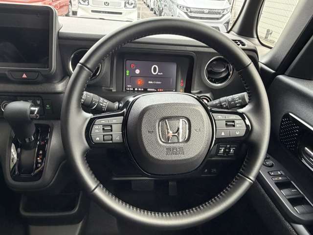 ホンダ Ｎ　ＢＯＸ カスタム ６６０ ブラック スタイル R8年 (九州・沖縄) 99