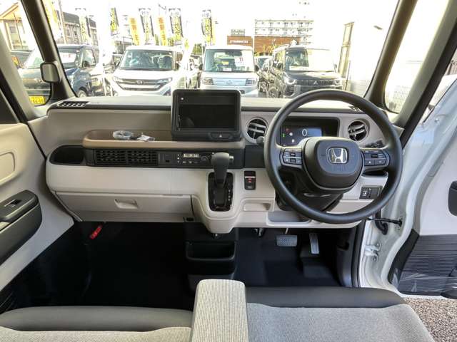 ホンダ Ｎ　ＢＯＸ ６６０ R8年 (九州・沖縄) 99
