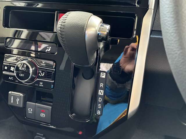 トヨタ ルーミー １．０ カスタム Ｇ R8年 (九州・沖縄) 99