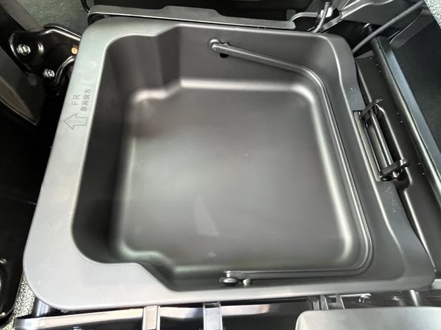 スズキ スペーシア ６６０ ハイブリッド Ｘ R8年 (九州・沖縄) 99