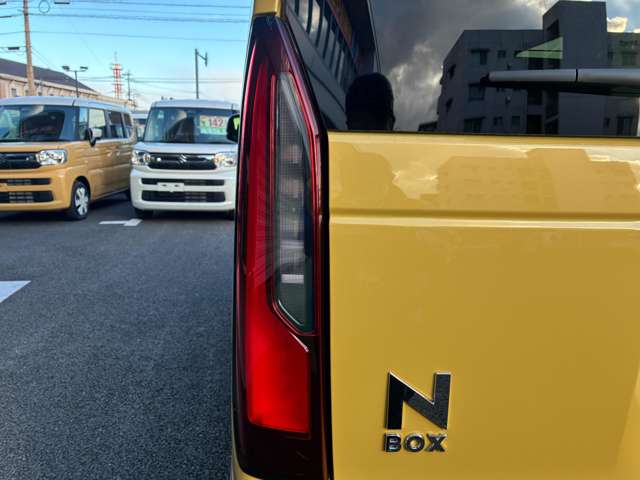 ホンダ Ｎ　ＢＯＸ ６６０ ファッションスタイル ２トーン R8年 (九州・沖縄) 99