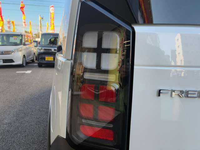 ホンダ フリード　ハイブリッド １．５ Ｅ：ＨＥＶ クロスター R8年 (九州・沖縄) 99