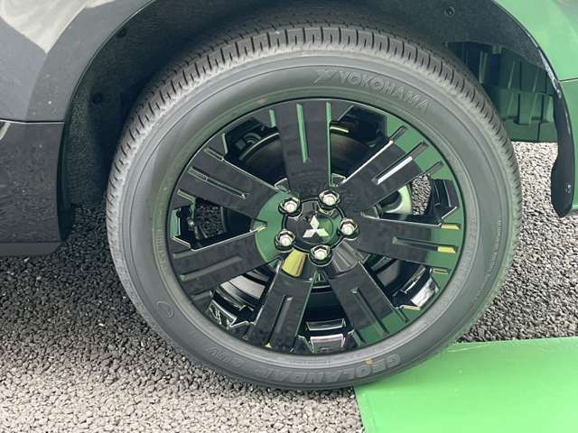 三菱 デリカ　Ｄ：５ ２．２ ブラック エディション ディーゼルターボ ４ＷＤ R7年 (九州・沖縄) 99