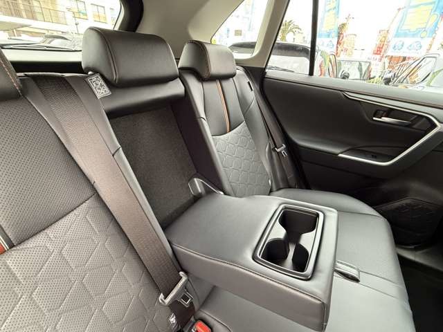 トヨタ ＲＡＶ４ ２．５ ハイブリッド アドベンチャー Ｅ－ＦＯＵＲ ４ＷＤ R7年 (九州・沖縄) 99
