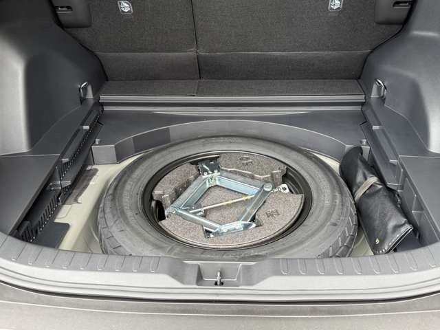 トヨタ ＲＡＶ４ ２．５ ハイブリッド アドベンチャー Ｅ－ＦＯＵＲ ４ＷＤ R7年 (九州・沖縄) 99
