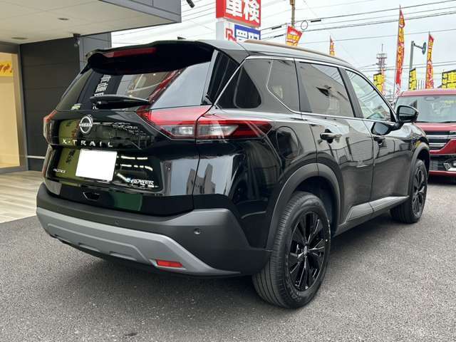日産 エクストレイル １．５ Ｘ Ｅ－４ＯＲＣＥ ９０周年記念車 ４ＷＤ R7年 (九州・沖縄) 99