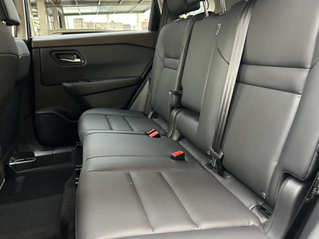 日産 エクストレイル １．５ Ｘ Ｅ－４ＯＲＣＥ ９０周年記念車 ４ＷＤ R7年 (九州・沖縄) 99