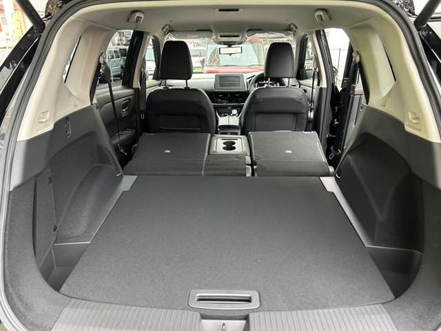 日産 エクストレイル １．５ Ｘ Ｅ－４ＯＲＣＥ ９０周年記念車 ４ＷＤ R7年 (九州・沖縄) 99