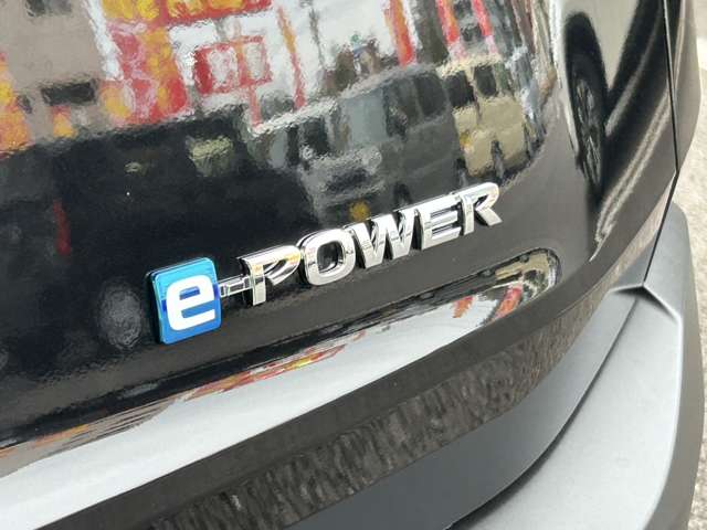 日産 エクストレイル １．５ Ｘ Ｅ－４ＯＲＣＥ ９０周年記念車 ４ＷＤ R7年 (九州・沖縄) 99