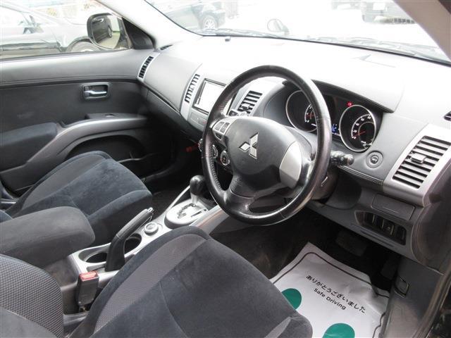 三菱 アウトランダー ２．４ ２４Ｇ ４ＷＤ H23年 (関東) 99