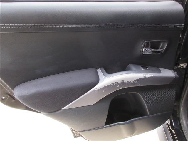 三菱 アウトランダー ２．４ ２４Ｇ ４ＷＤ H23年 (関東) 99