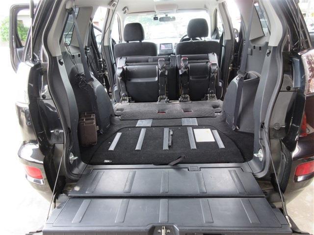 三菱 アウトランダー ２．４ ２４Ｇ ４ＷＤ H23年 (関東) 99