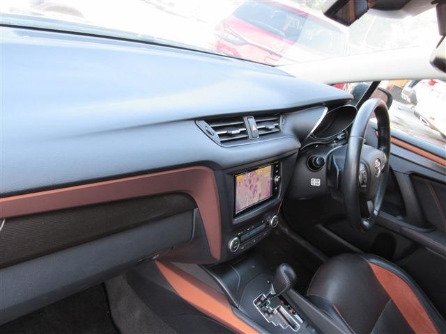 トヨタ アベンシスワゴン ２．０ ＬＩ H28年 (関東) 99