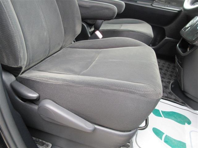 トヨタ ヴォクシー ２．０ トランスＸ H25年 (関東) 99