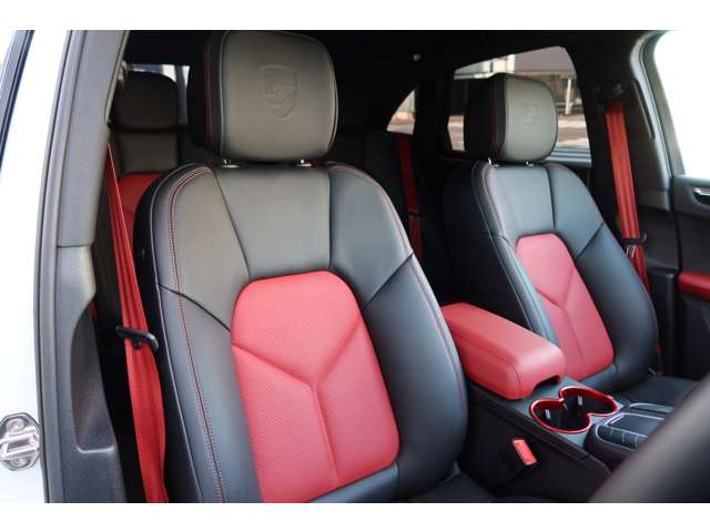 ポルシェ マカン Ｓ ＰＤＫ ４ＷＤ R2年 () 99