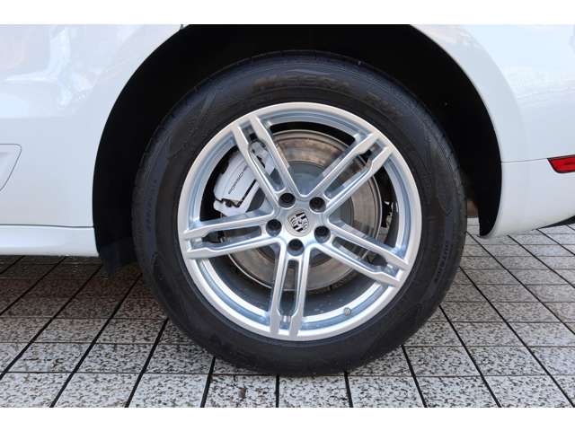 ポルシェ マカン Ｓ ＰＤＫ ４ＷＤ R2年 () 99