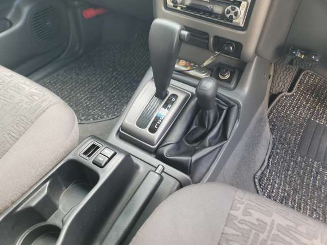 いすゞ ミュー ３．２ オープントップ ４ＷＤ H14年 (関東) 99