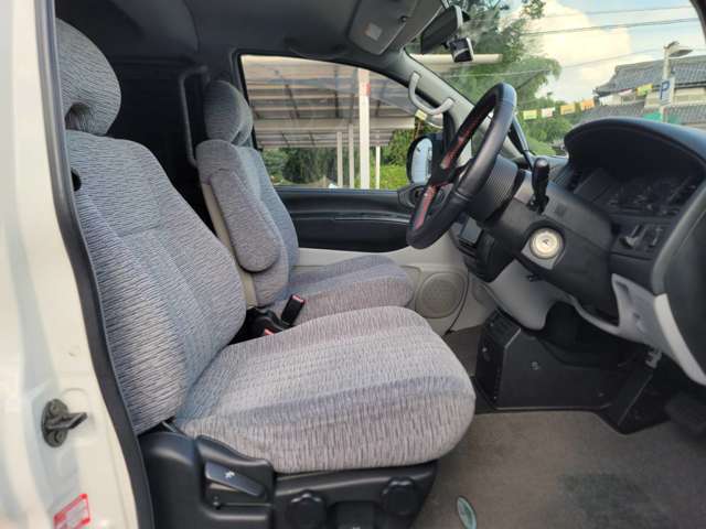 三菱 デリカスペースギア ３．０ シャモニー エアロルーフ ４ＷＤ H16年 (関東) 99