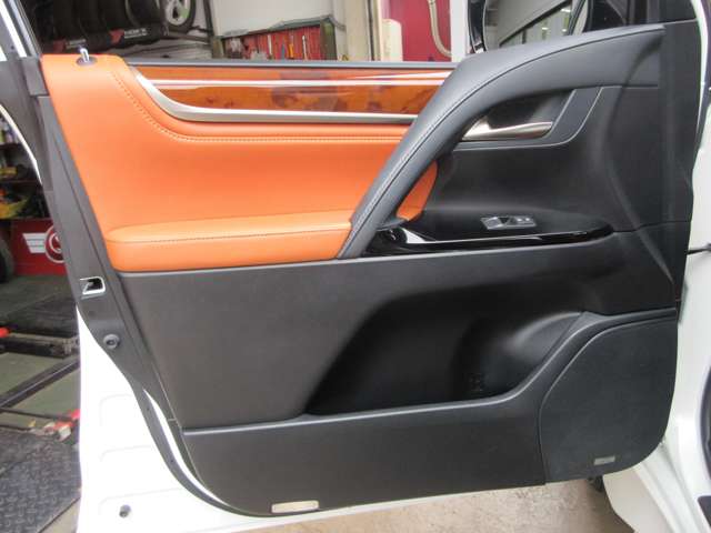 レクサス ＬＸ５７０ ５７０ ４ＷＤ H29年 () 99