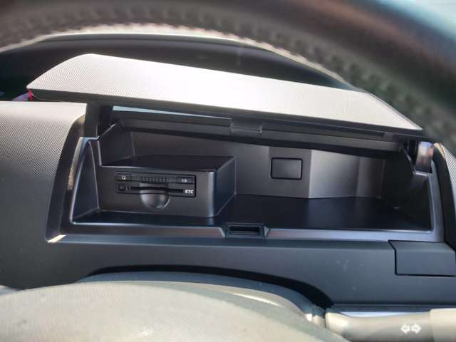 トヨタ エスティマ ２．４ アエラス プレミアム エディション H25年 () 99